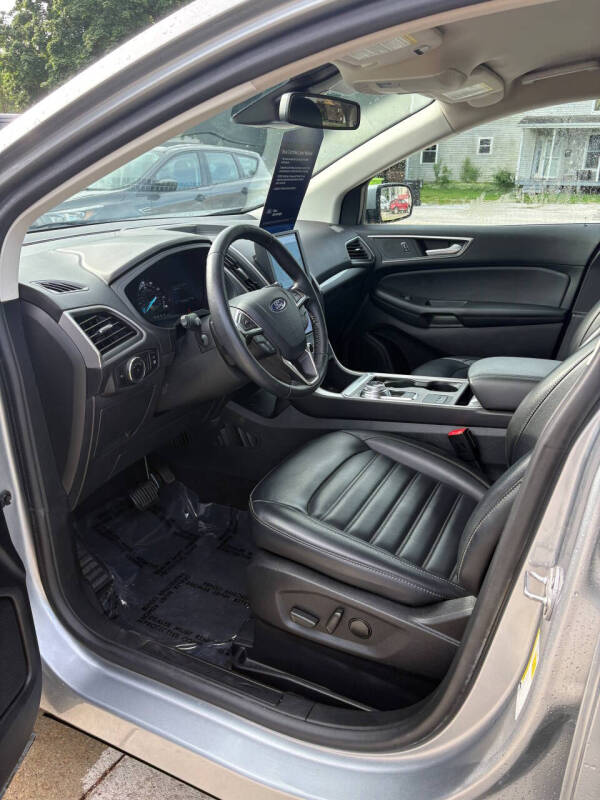 2024 Ford Edge