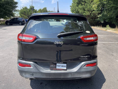 2015 Jeep Cherokee Sport