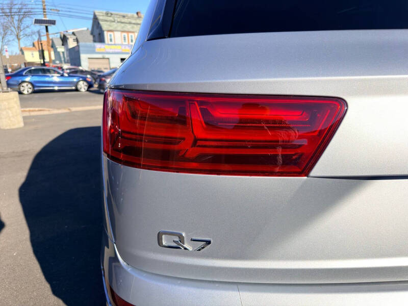 2019 Audi Q7 quattro Premium Plus 45 TFSI