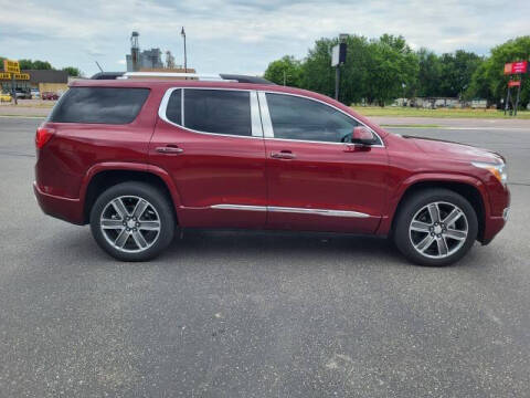 2017 GMC Acadia Denali