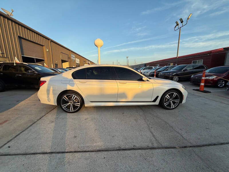 2017 BMW 7 Series 740i