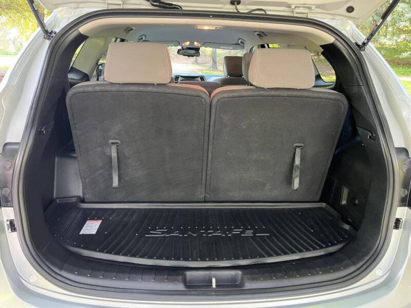 2017 Hyundai Santa Fe SE