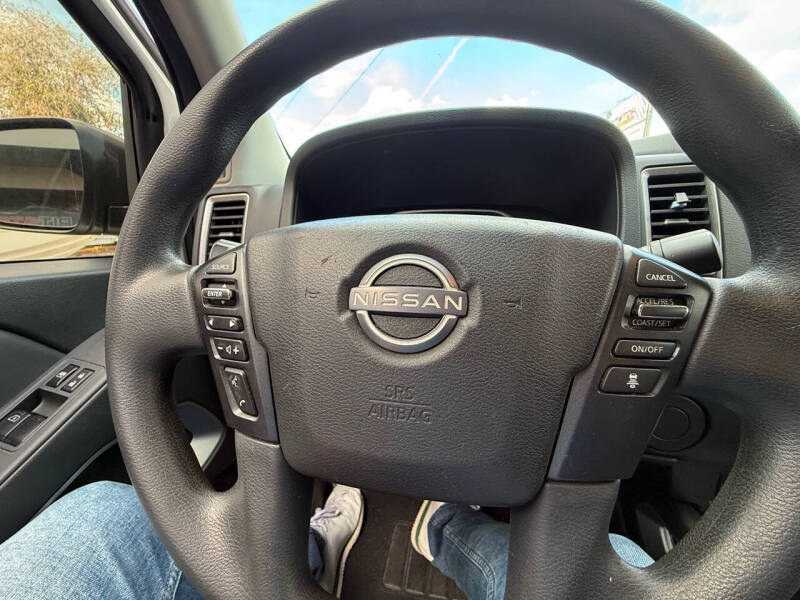 2022 Nissan Frontier SV