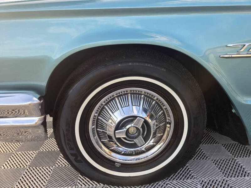 1964 Ford Thunderbird