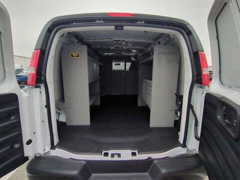 2025 Chevrolet Express 2500