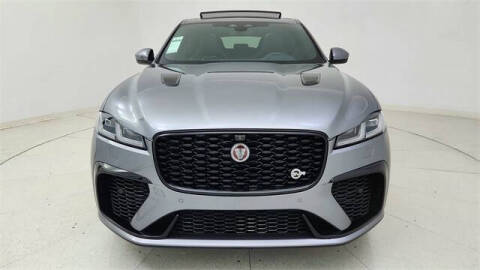 2022 Jaguar F-PACE SVR