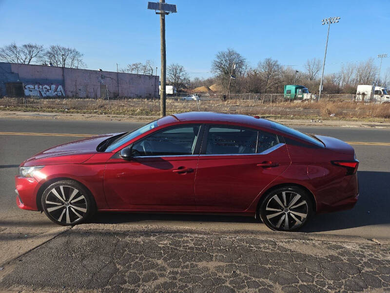 2021 Nissan Altima 2.5 SR