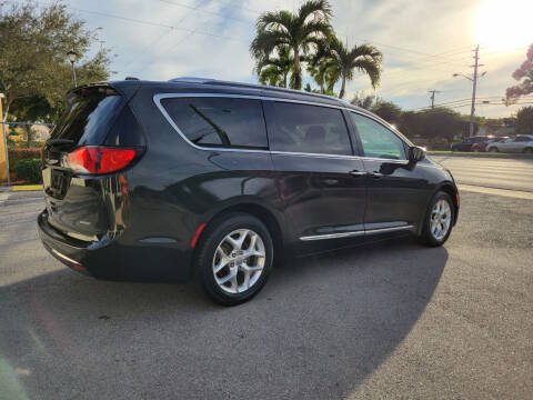 2020 Chrysler Pacifica Limited