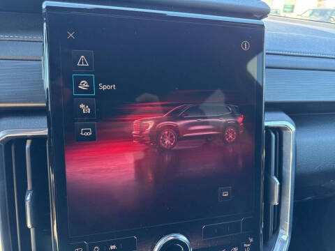 2025 GMC Acadia Elevation