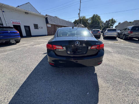 2014 Acura ILX 2.0L w/Premium