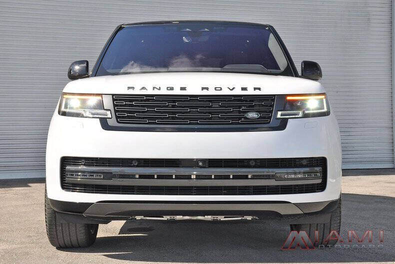 2023 Land Rover Range Rover P530 SE