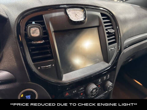 2014 Chrysler 300 SRT8 Core