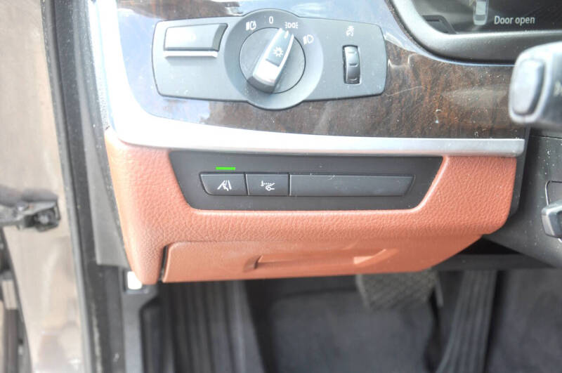 2013 BMW 5 Series 528i