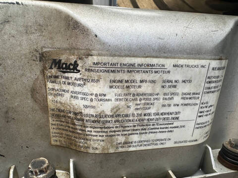 2011 Mack Pinnacle