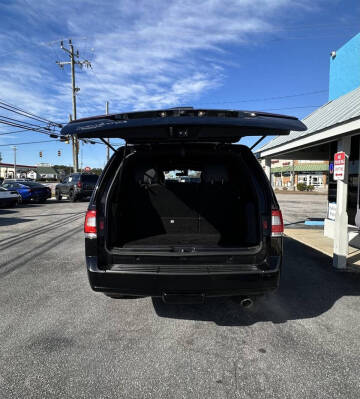 2017 Lincoln Navigator Select