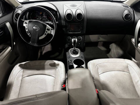 2013 Nissan Rogue SV w/SL Package