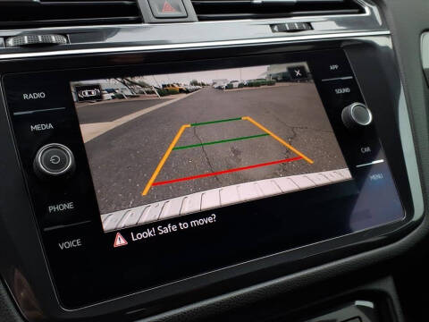 2022 Volkswagen Tiguan SE