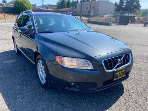 2009 Volvo V70 for sale at Bright Star Motors in Tacoma WA