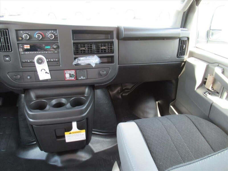 2026 GMC Savana 2500
