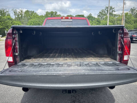 2017 RAM 1500 SLT