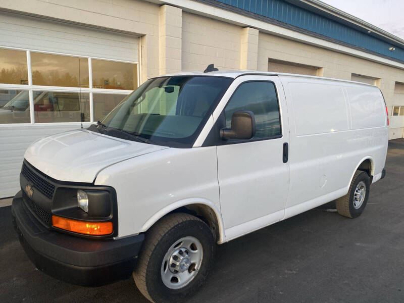 Used 2017 Chevrolet Express Cargo Work Van with VIN 1GCWGAFFXH1150470 for sale in Spencerport, NY