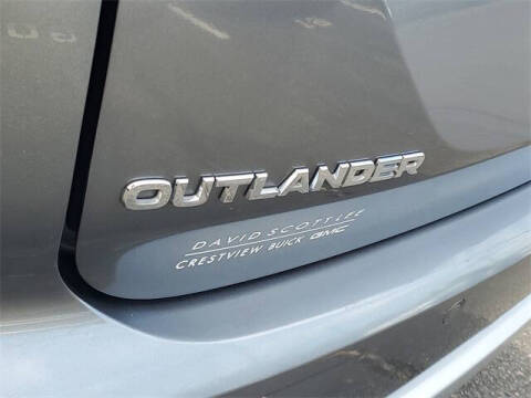 2022 Mitsubishi Outlander SEL