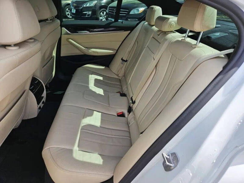 2017 BMW 5 Series 530i