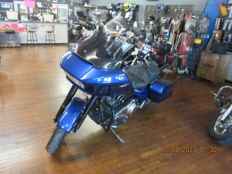 2016 Harley-Davidson road guide