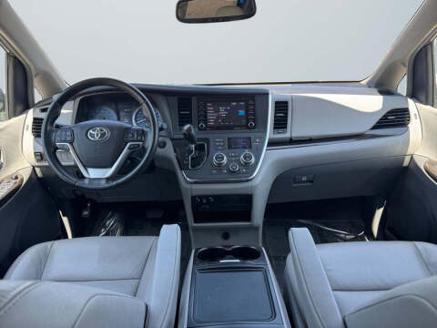 2018 Toyota Sienna