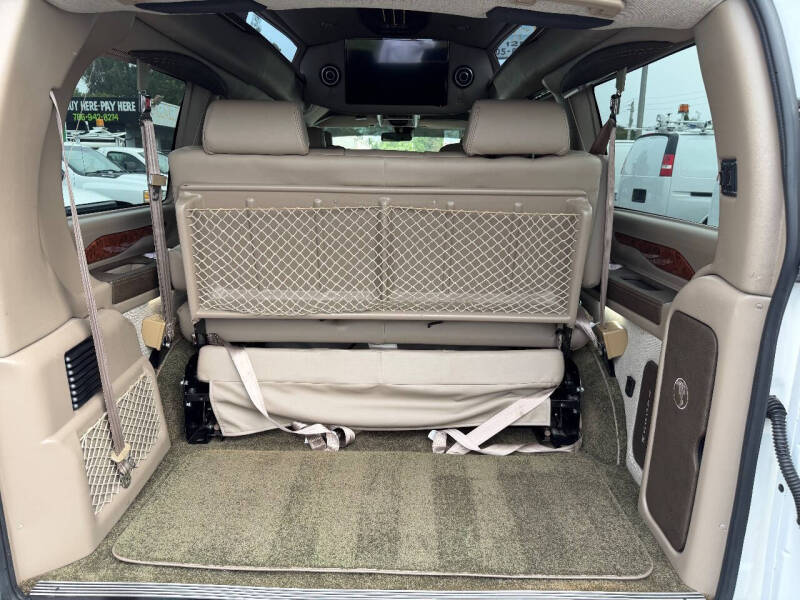 2020 GMC Savana 2500
