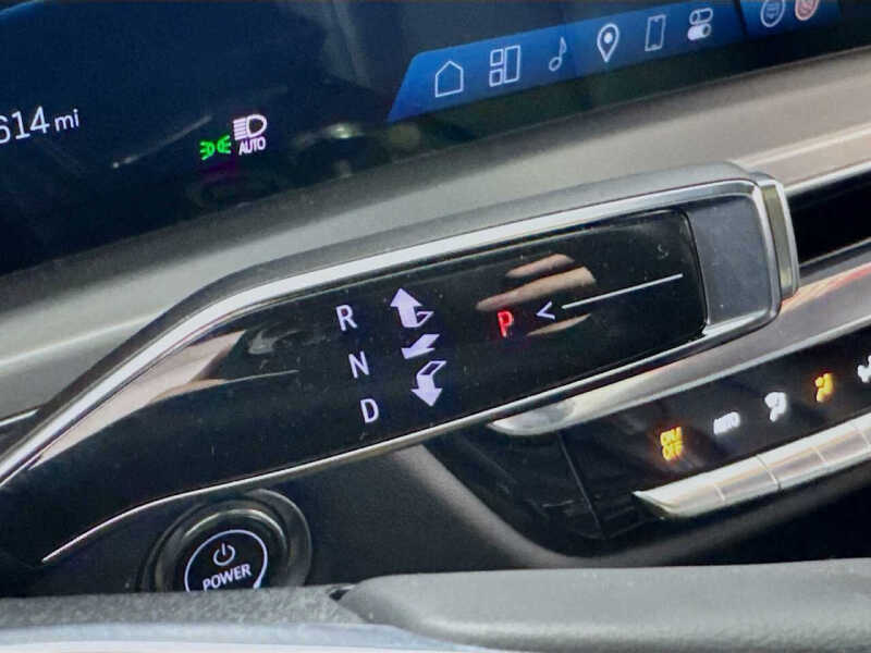 2024 Cadillac LYRIQ Sport 1