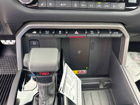 2025 Toyota Tundra Limited HV