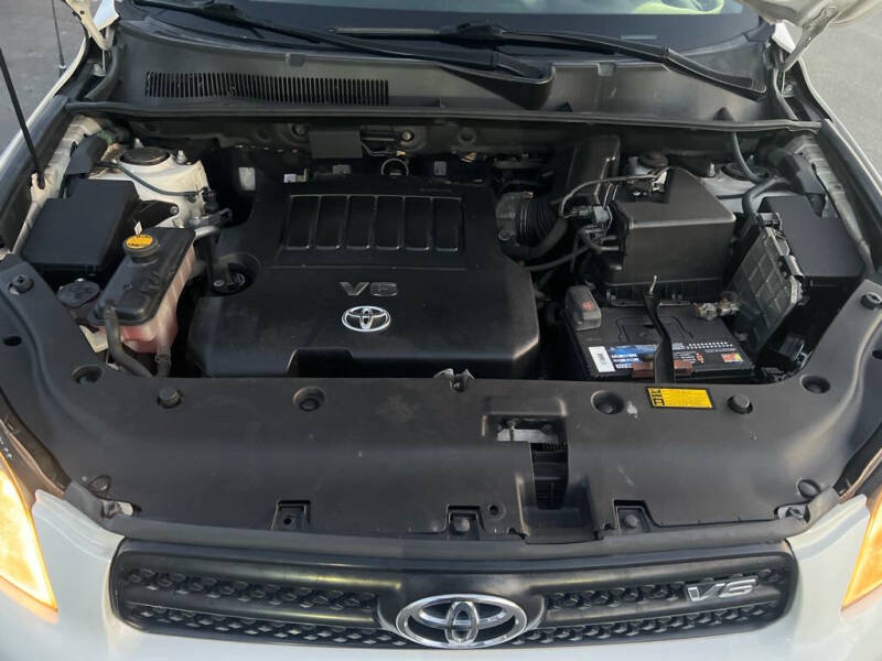 2007 Toyota RAV4 Sport