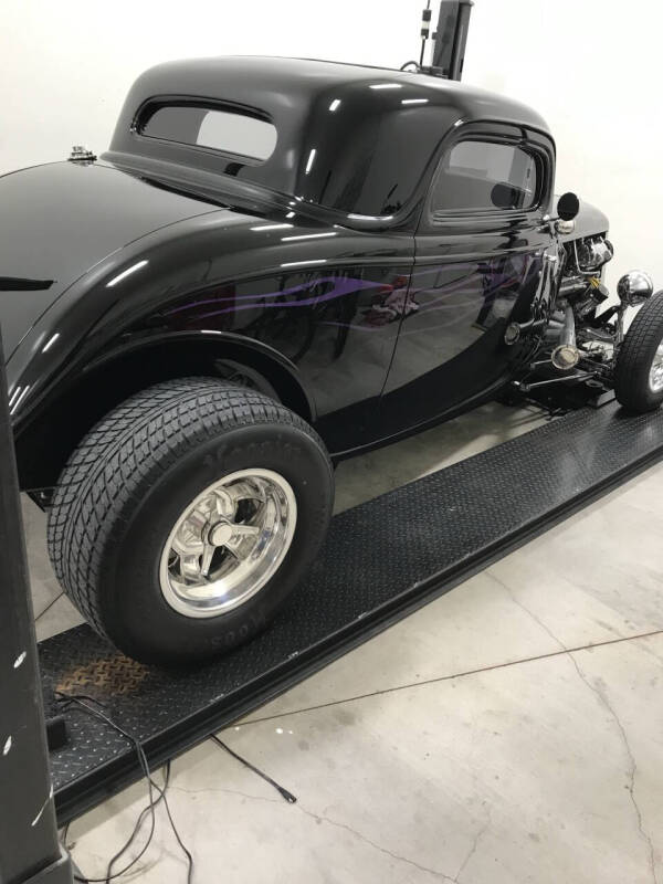 1934 Ford 2 Door Coupe