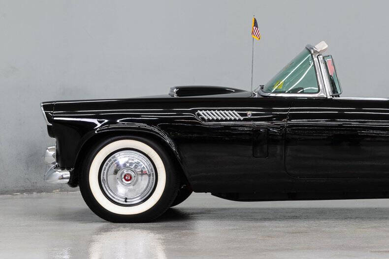 1956 Ford Thunderbird