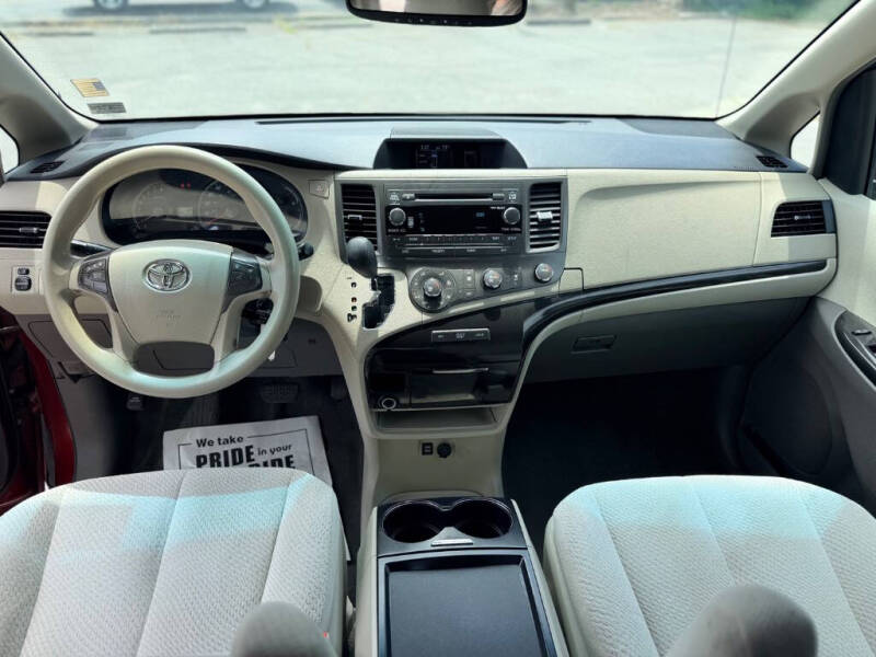 2011 Toyota Sienna