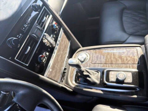 2023 Nissan Armada Platinum