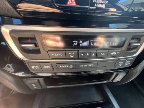 2017 Honda Ridgeline Black Edition