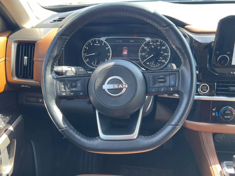 2022 Nissan Pathfinder Platinum