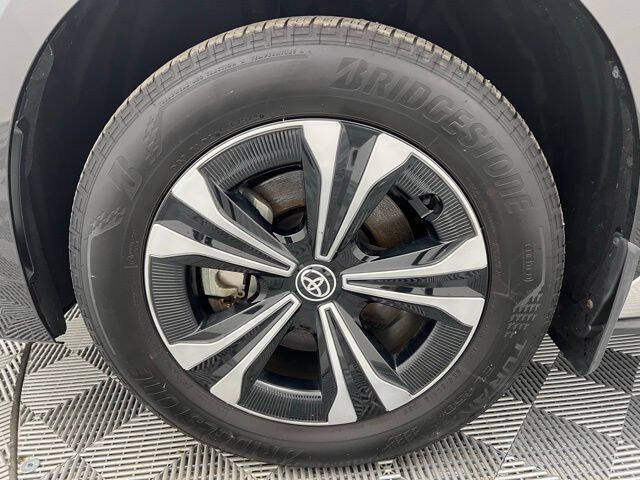 2024 Toyota bZ4X XLE