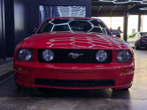 2005 Ford Mustang GT Premium