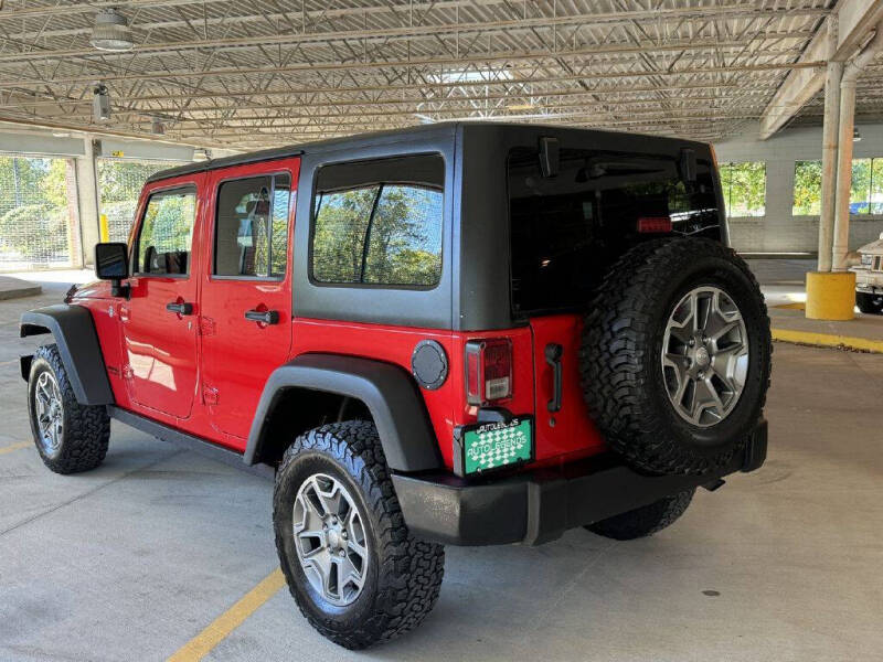 2014 Jeep Wrangler Unlimited Rubicon photo 3