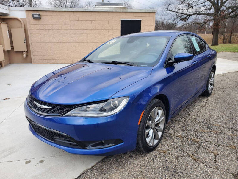 2015 Chrysler 200 for sale at COOP'S AFFORDABLE AUTOS LLC in Otsego MI