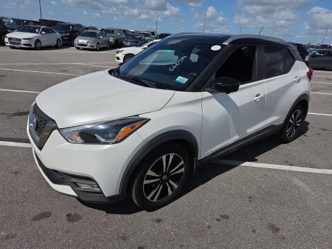 2019 Nissan Kicks SR