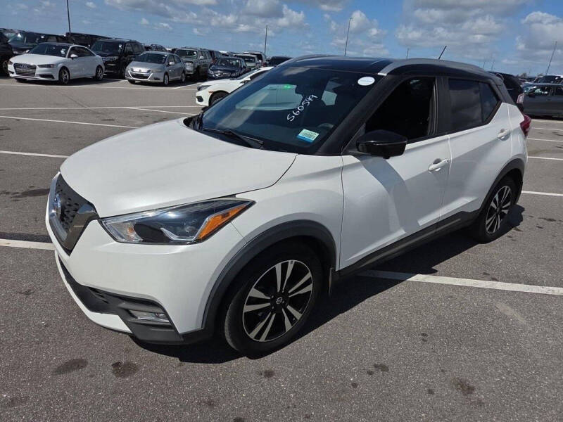 2019 Nissan Kicks SR
