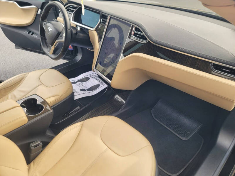 2013 Tesla Model S