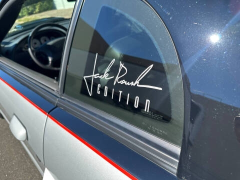 2004 Ford Mustang GT Deluxe