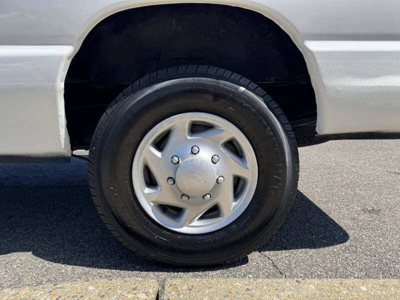 2012 Ford E-Series E-250