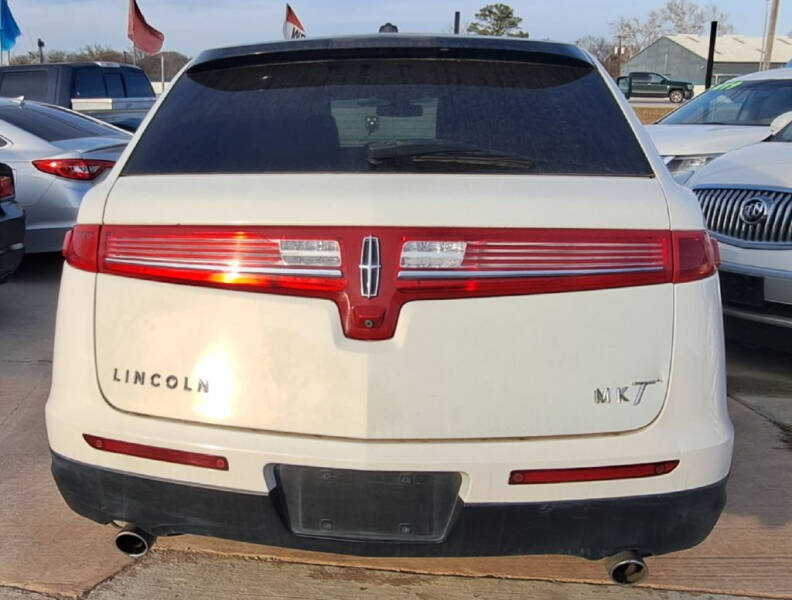 2013 Lincoln MKT