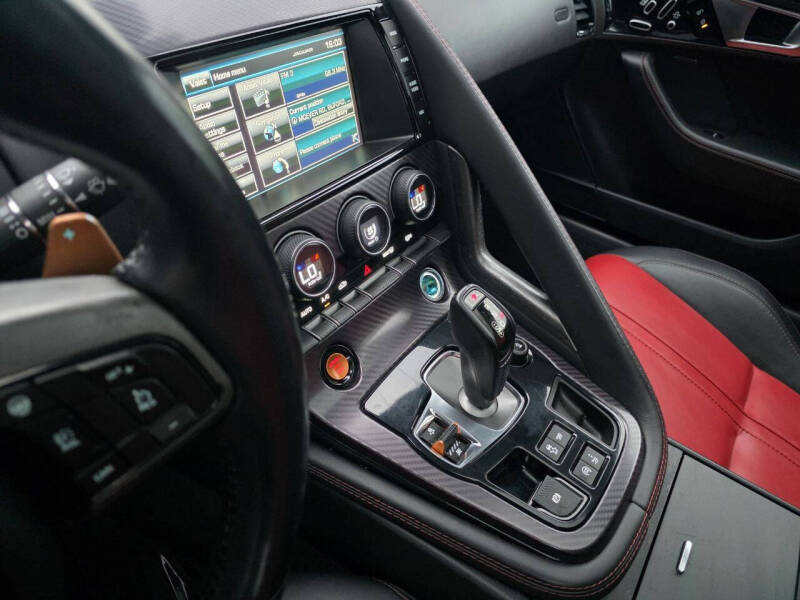 2015 Jaguar F-TYPE R